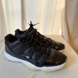 ⚫️ NIKE Air Jordan 11 Retro Low Black – Men’s Size 10 – Pre-Owned 🔥
